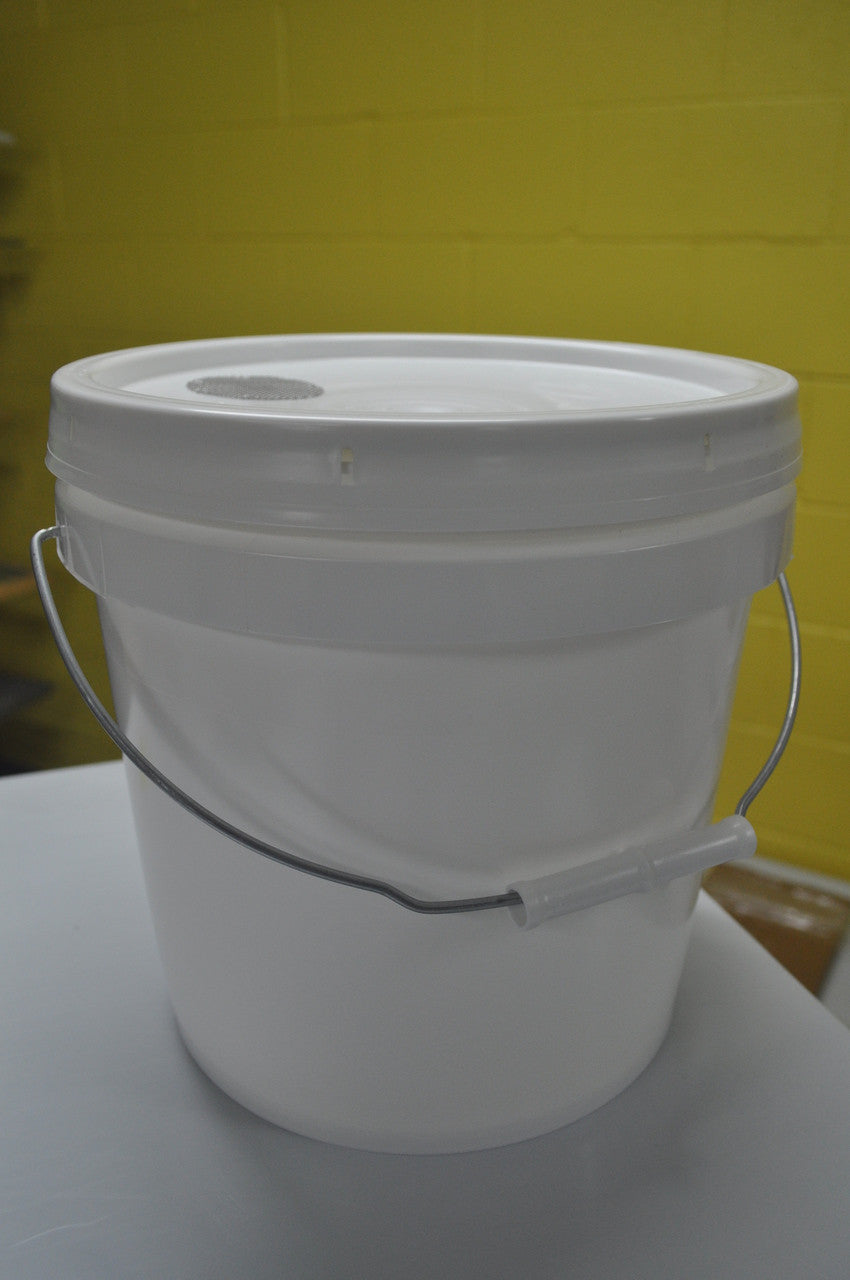 Feeder: Internal Pail, 2 Gallon