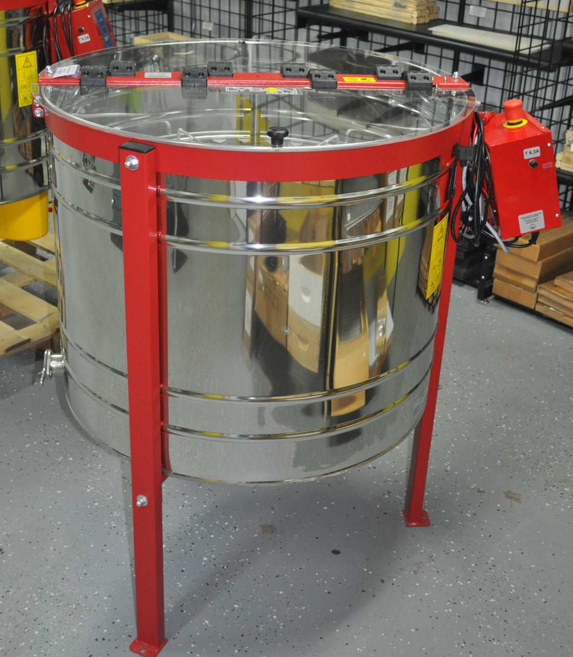 Lyson, 30-frame Motorized Stainless Steel Honey Extractor